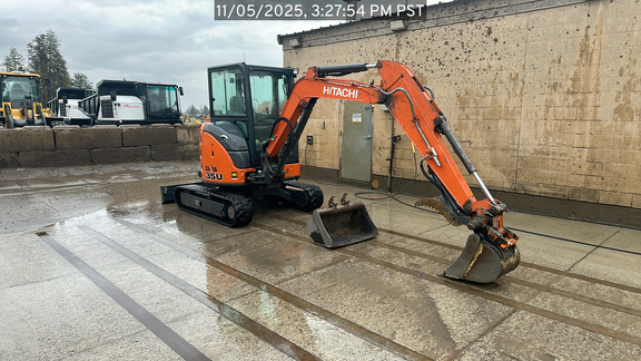 2021 Hitachi ZX35