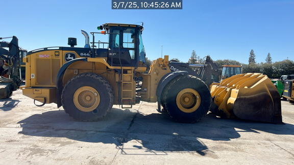 2022 John Deere 844LAH