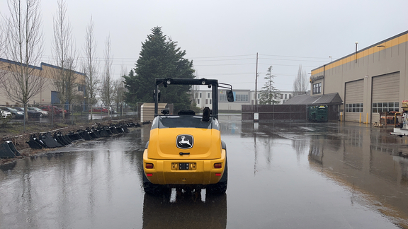 2022 John Deere 204L