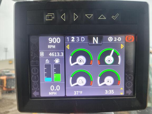 2019 John Deere 824L