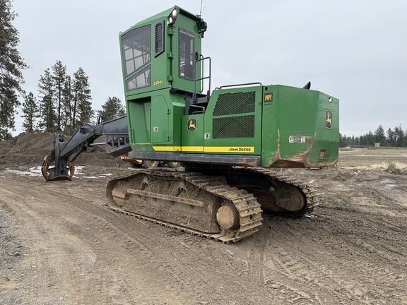 2023 John Deere 2956G