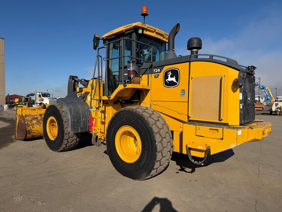 2023 John Deere 724PHL