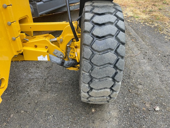 2020 John Deere 772G