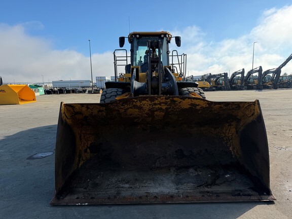 2023 John Deere 724PHL