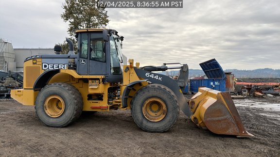 2017 John Deere 644K