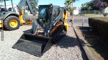 2025 John Deere 317G