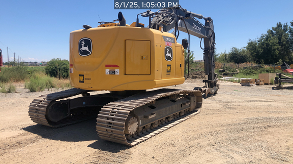 2022 John Deere 245G