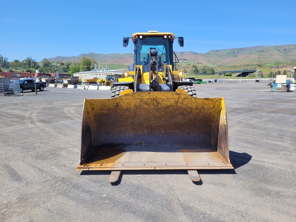 2022 John Deere 544P