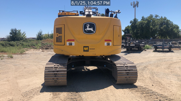 2022 John Deere 245G