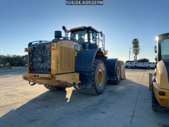 2022 John Deere 844LAH