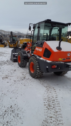 2022 Kubota R640