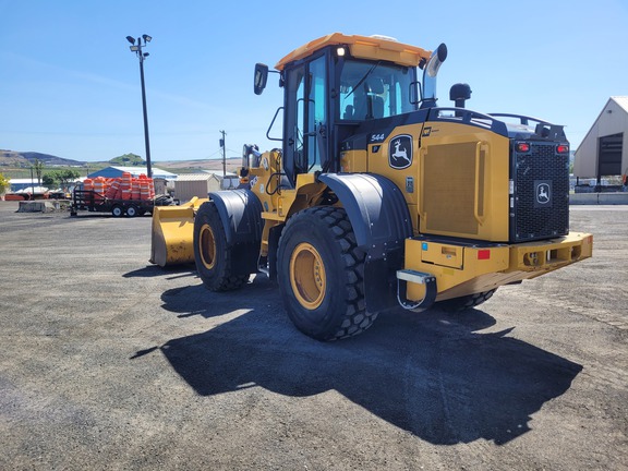 2022 John Deere 544P