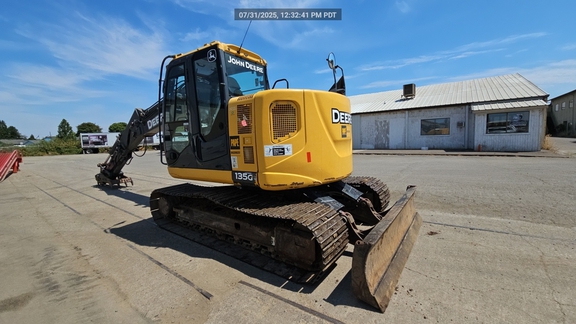 2015 John Deere 135G