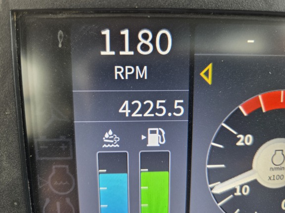 2022 John Deere 260E