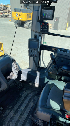 2022 John Deere 844LAH