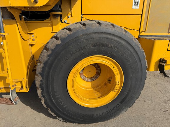 2023 John Deere 724PHL