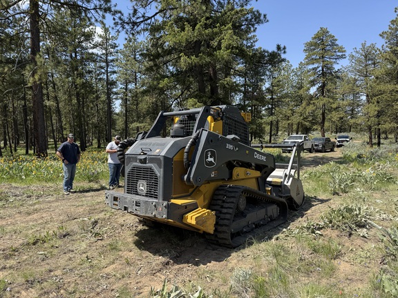 2024 John Deere 335P