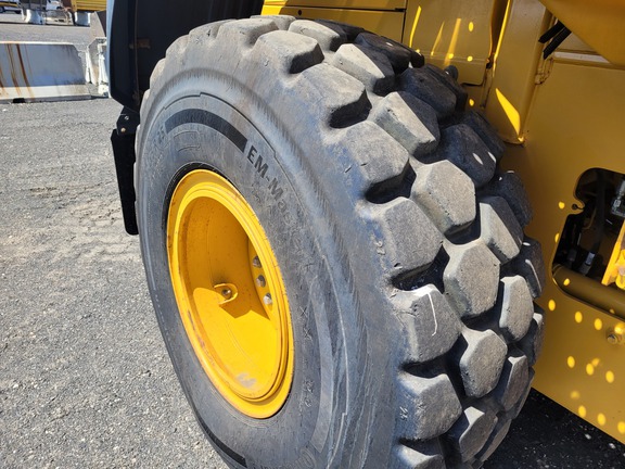 2022 John Deere 544P