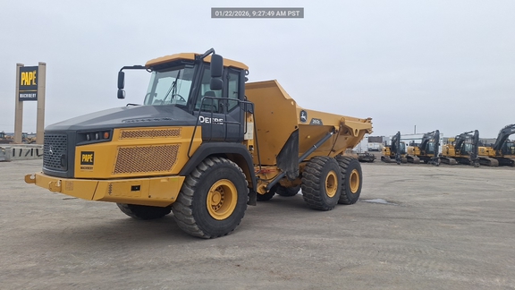 2022 John Deere 260E