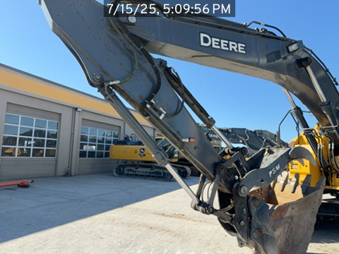 2021 John Deere 245G
