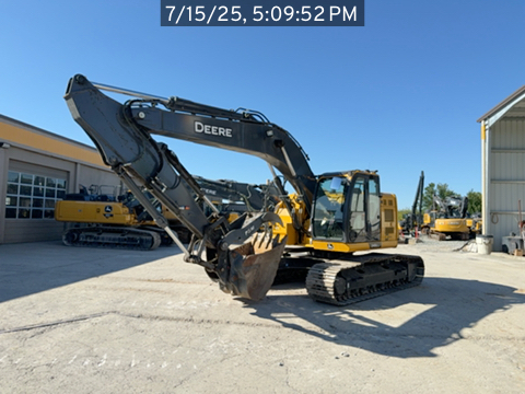 2021 John Deere 245G