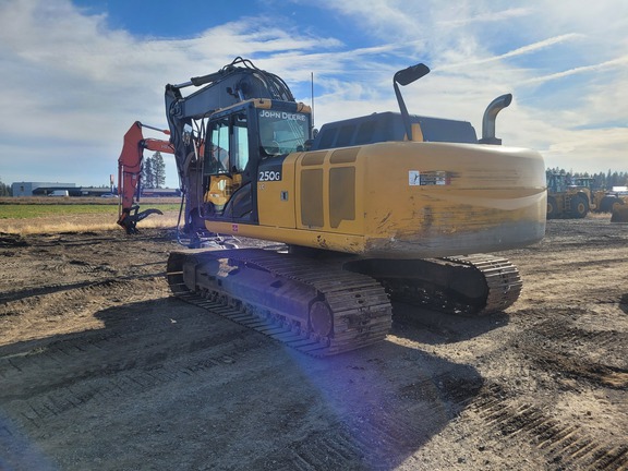 2012 John Deere 250GLC