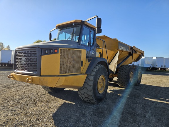 2020 John Deere 370E