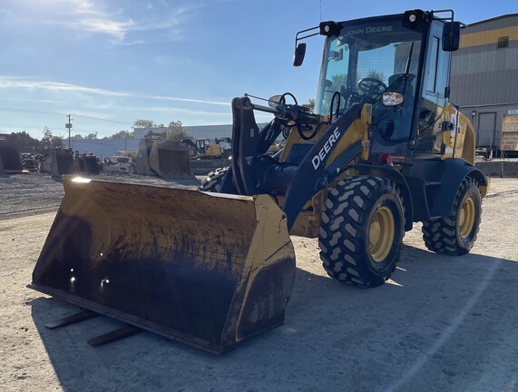 2022 John Deere 324L