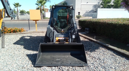 2025 John Deere 317G