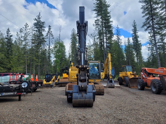 2023 John Deere 245P