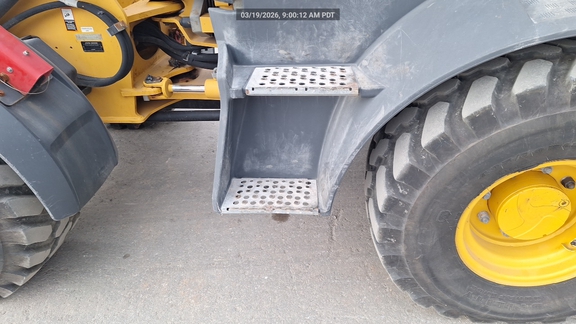 2023 John Deere 244L