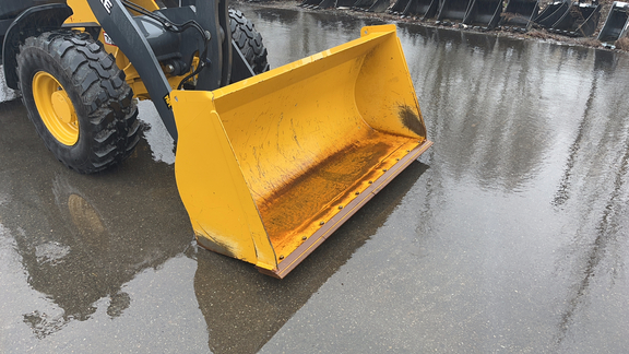 2022 John Deere 204L
