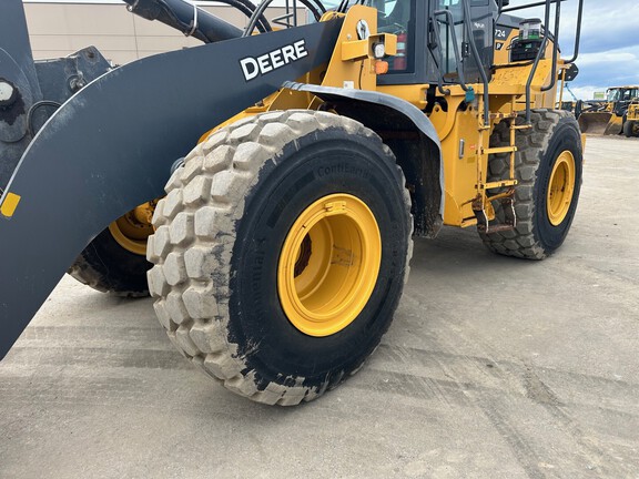 2022 John Deere 724PHL