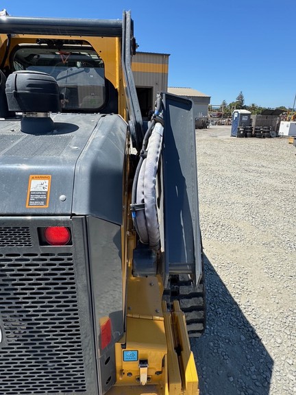 2023 John Deere 331G