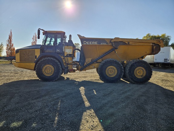 2020 John Deere 370E