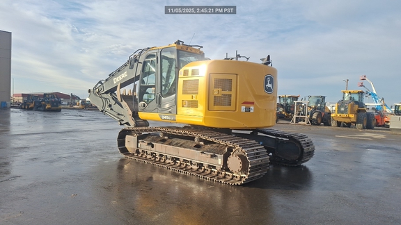 2022 John Deere 245G