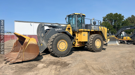 2016 John Deere 944K