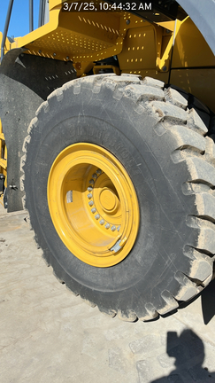 2022 John Deere 844LAH