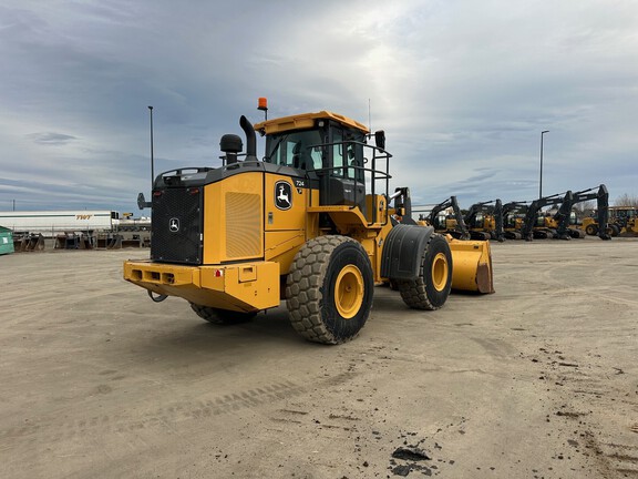 2022 John Deere 724PHL