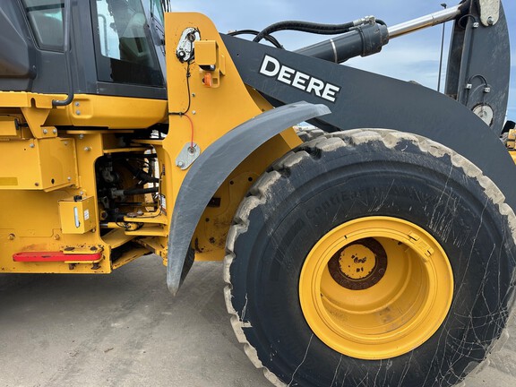 2022 John Deere 724PHL