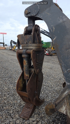 2016 John Deere 3156G