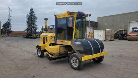 2023 Superior Broom DT74J
