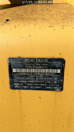 2022 John Deere 844LAH