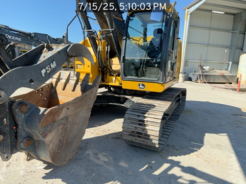 2021 John Deere 245G