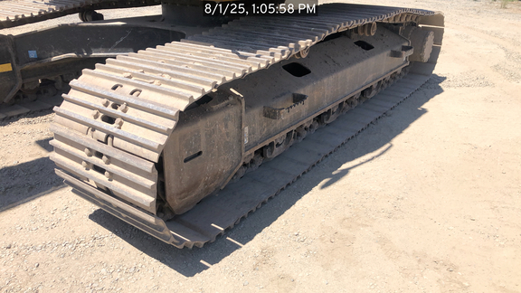 2022 John Deere 245G