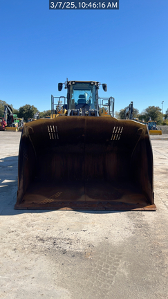 2022 John Deere 844LAH