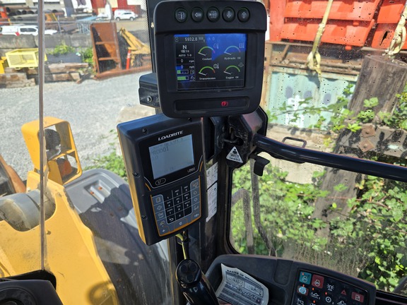 2017 John Deere 744K