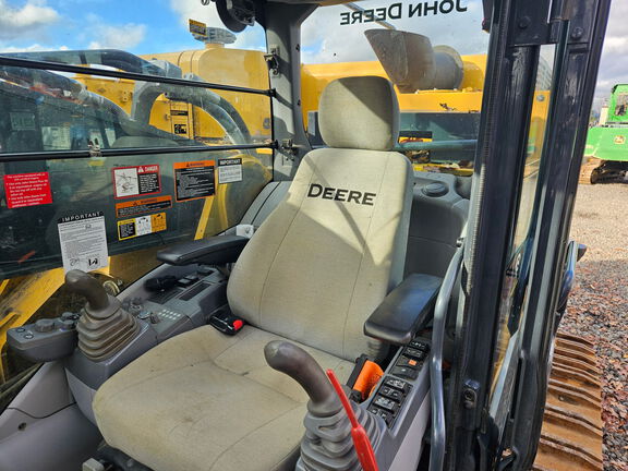 2022 John Deere 670GLC