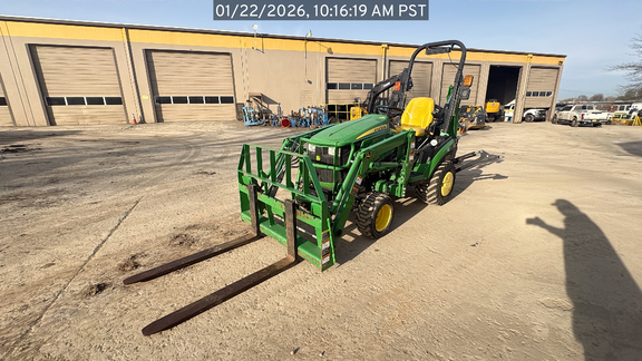 2015 John Deere 1025R
