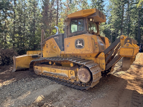 2023 John Deere 850LWL